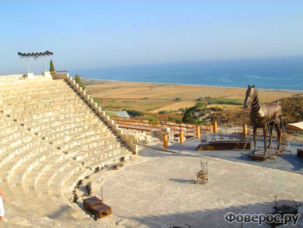 Пафос - Каменный амфитеатр в Курион - Остров Кипр