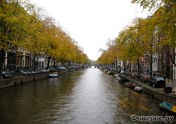 Вехел (Veghel) - Город в Голландии (Netherlands) - Река в городе