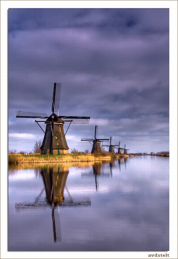 Ветряные мельницы в Киндердайк - Голландия
