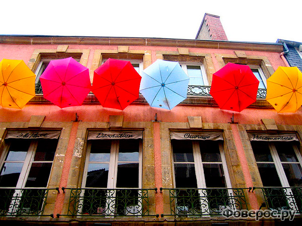 Шербурские зонтики в Шербуре