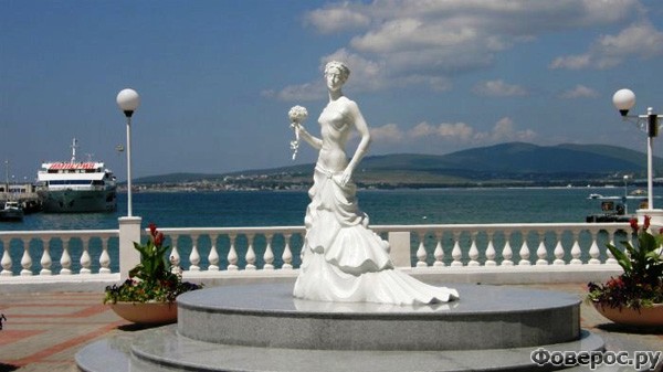 Геленджик: Белая невеста - символ города